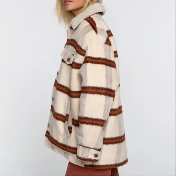 NWOT BILLABONG Lucky Charm Trucker Jacket Fleece Collar Large - Picture 5 of 10